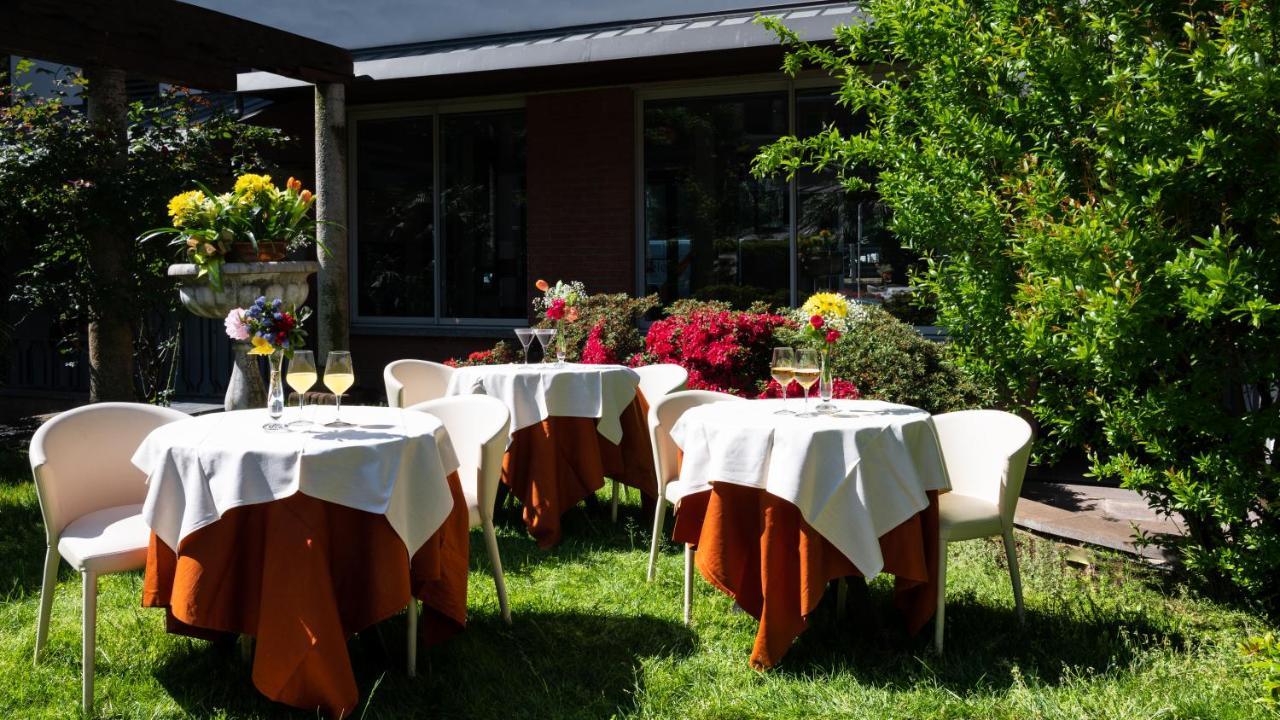 Hotel Sunflower Милано Екстериор снимка