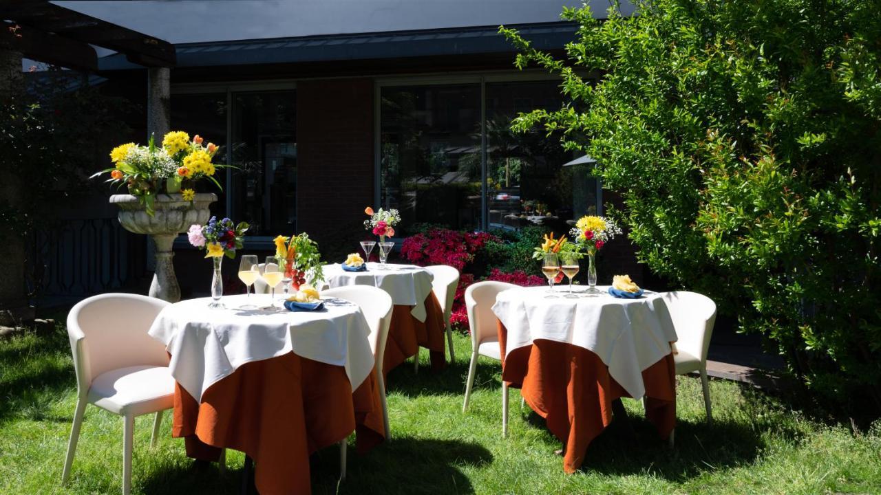 Hotel Sunflower Милано Екстериор снимка