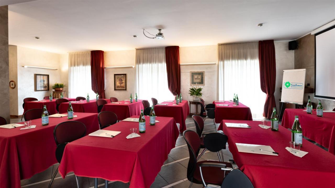 Hotel Sunflower Милано Екстериор снимка