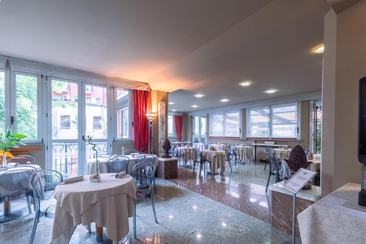 Hotel Sunflower Милано Екстериор снимка